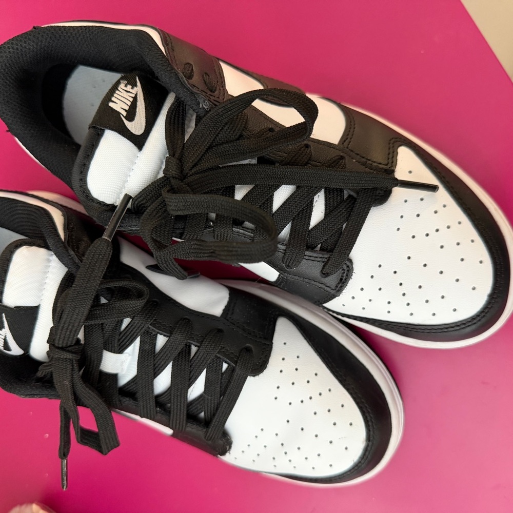 Nike Kids Dunks Black and White Sneakers